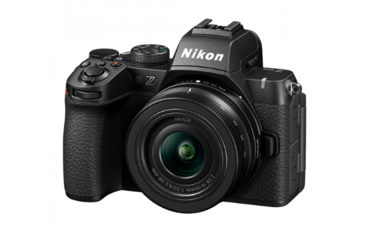 Nikon executive: Nikon APS-C cameras will remain at the entry level